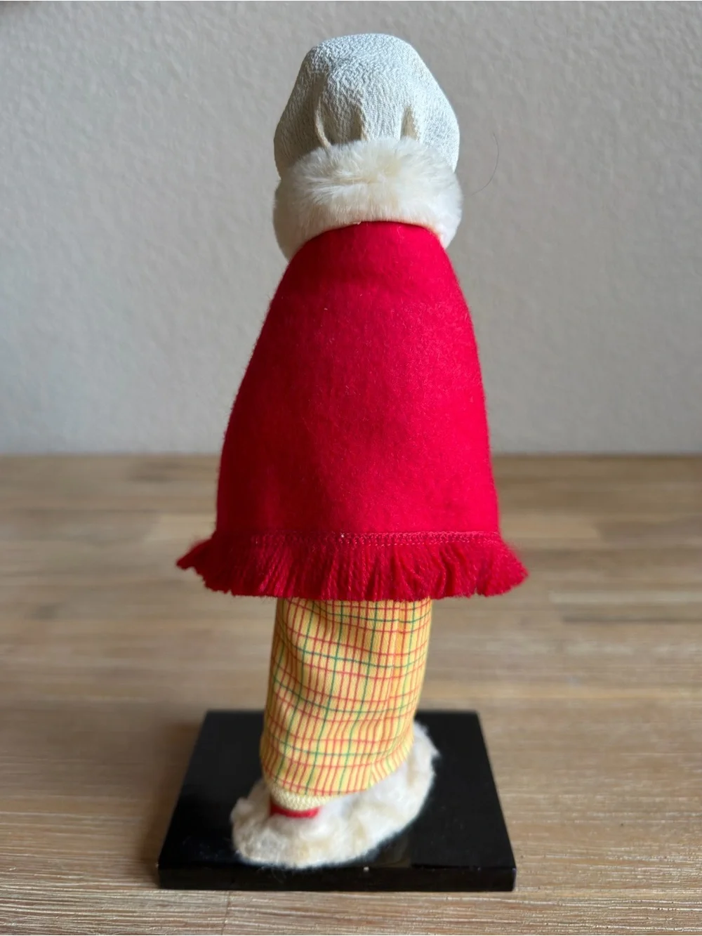 Vintage Japanese Geisha Doll Winter Kimono Cape Detailed Face Figurine Stand